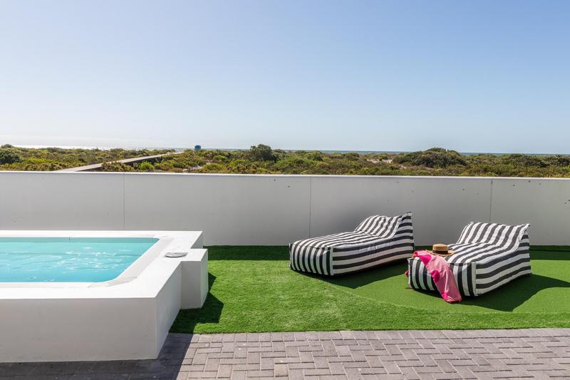 6 Bedroom Property for Sale in Dwarskersbos Western Cape